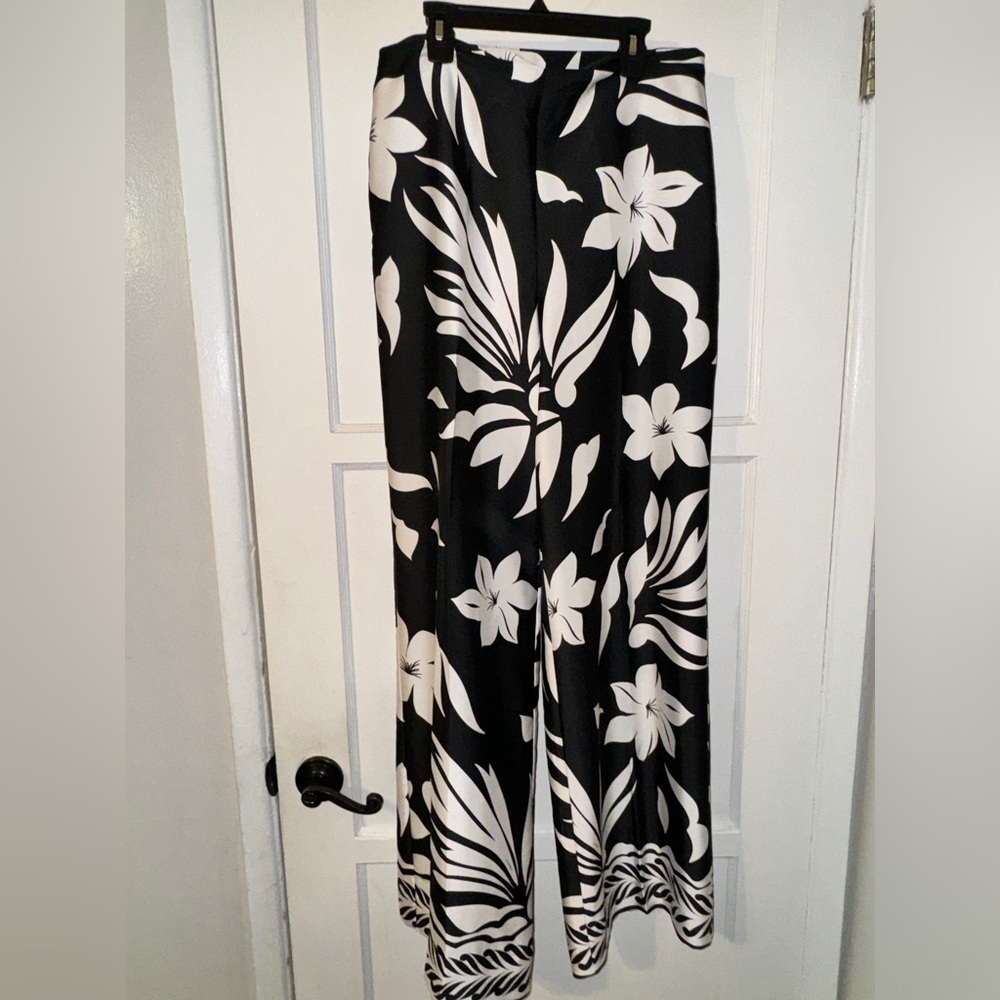 Women wortgington floral pants 8 NWT